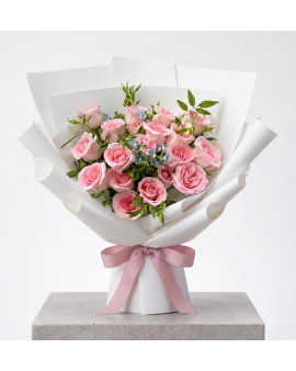 Wonderfleu Mona | PINK PETAL POETRY